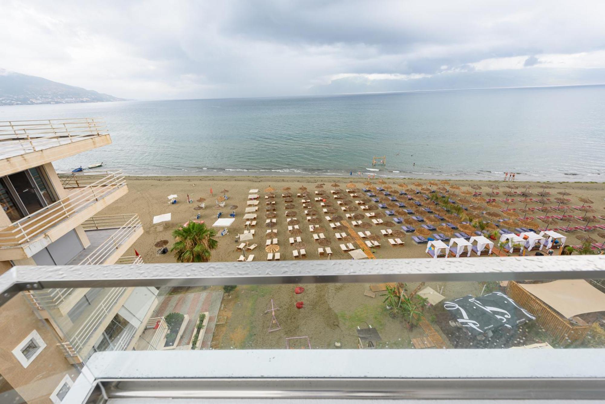Sea & Sand Vlorë Esterno foto